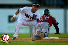 ABL - 2 Dec 2011 - Adelaide Bite v Melbourne Aces - Game 3 ABL - 2 Dec 2011 - Adelaide Bite v Melbourne Aces - Game 3
